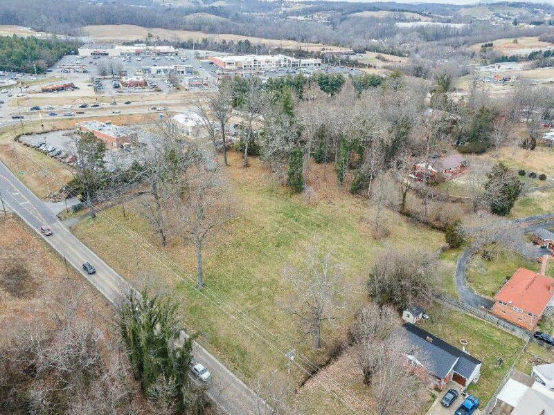 ABSOLUTE REAL ESTATE AUCTION: 2.11 ACRE COMMERCIAL DEVELOPMENT